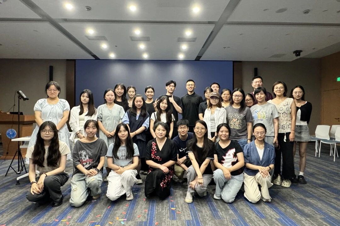 同题参见成员们用戏剧疗愈打开心扉