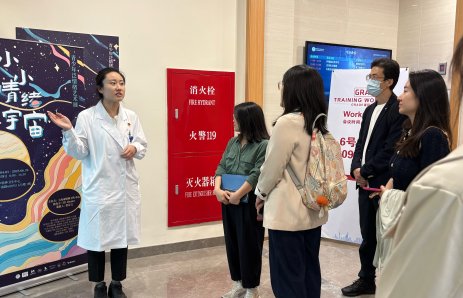 青少年及守护特殊人群的奉献者身边