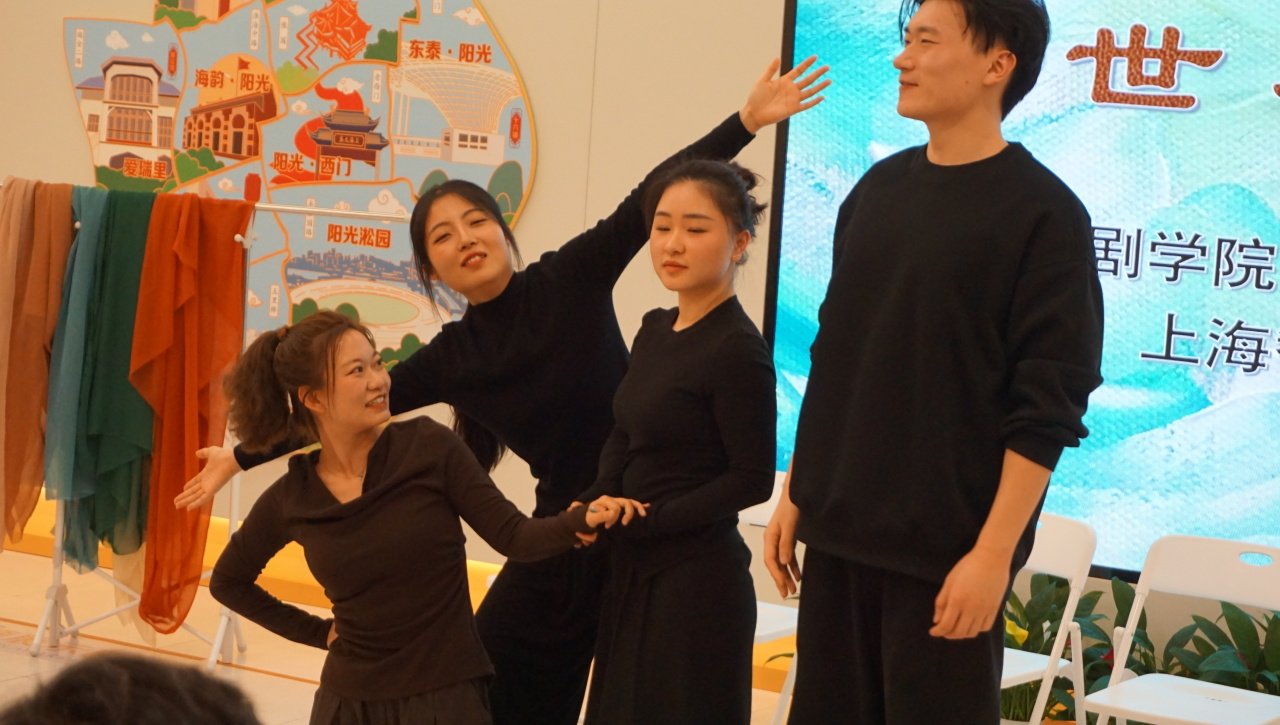 对照阅读帮助他们建立自信