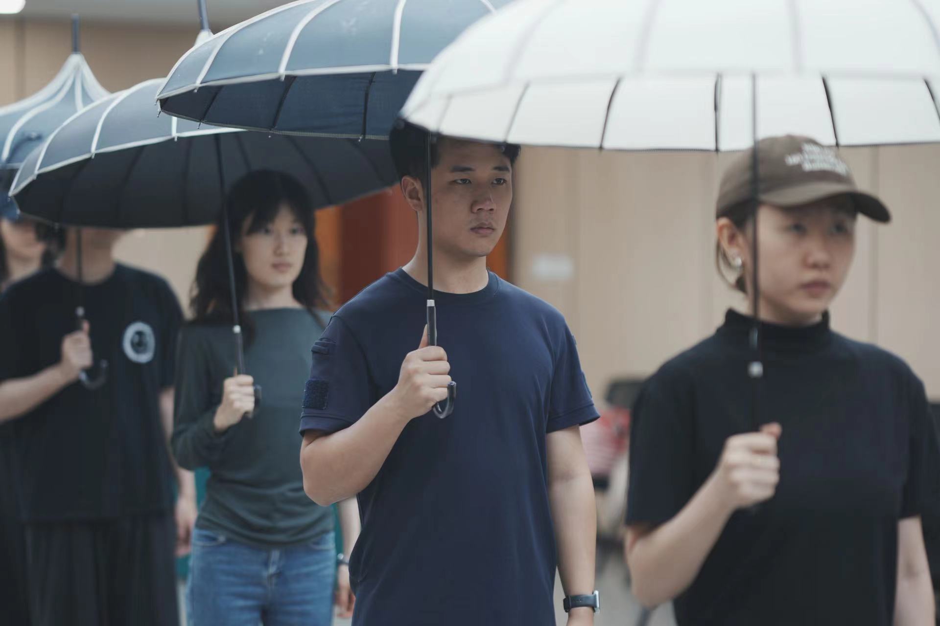 却滋养出鲜活生命？